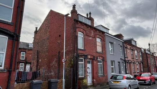 Compton Avenue   front