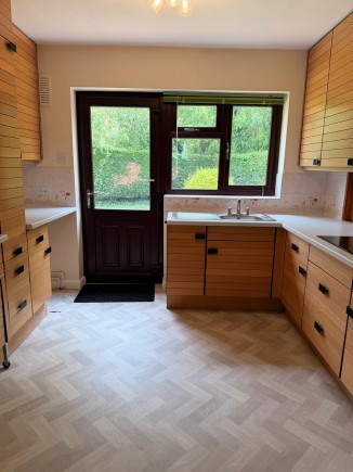 6 Kitchen