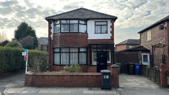 Property Auctions   130 Kings Road   external