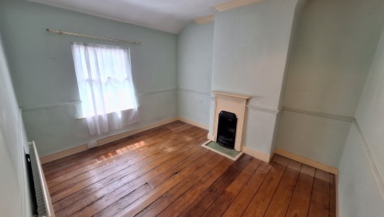 12 High Street Bradwell   bedroom