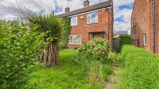 Alveston   external