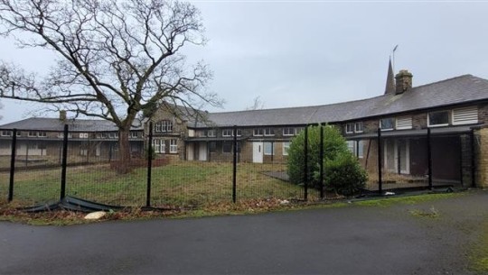 Valley View House   external