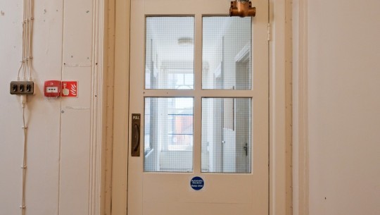 20 High Street Fareham   fire door
