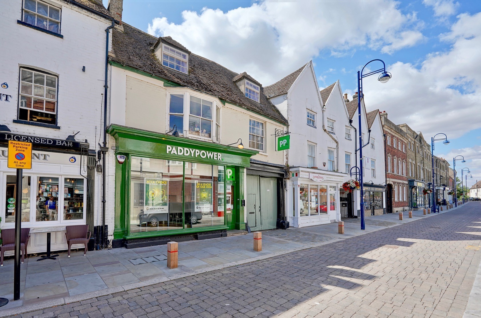 44 Market Square St Neots Eddisons Huntingdon October 2025