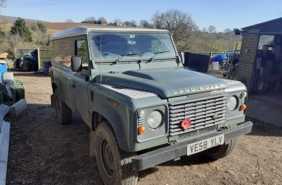 Land Rover Defender 110 Hard Top (2008), Land Rover Discovery Commercial (2012), Range of Builders Small Tools & Equipment